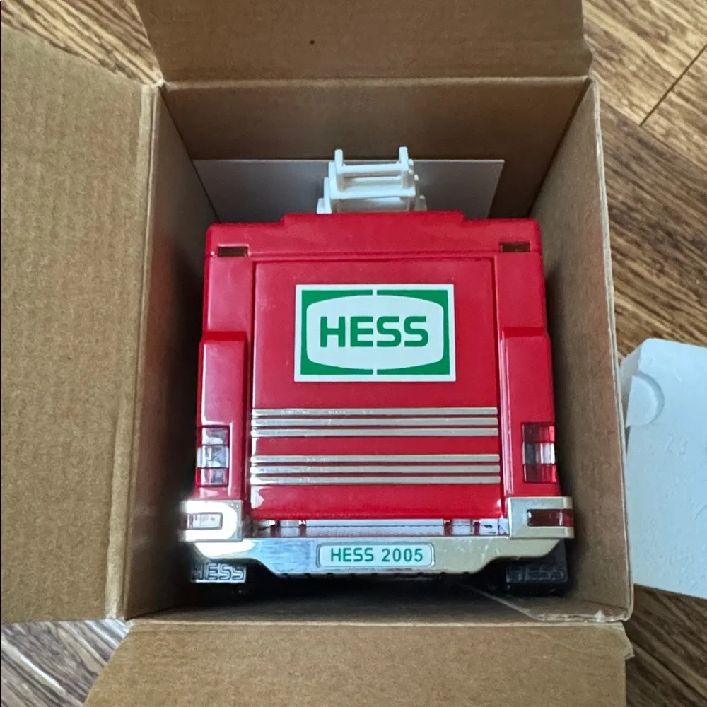 Vintage Hess 2005 Emergency Truck with Rescue Vehicle collectible new in box